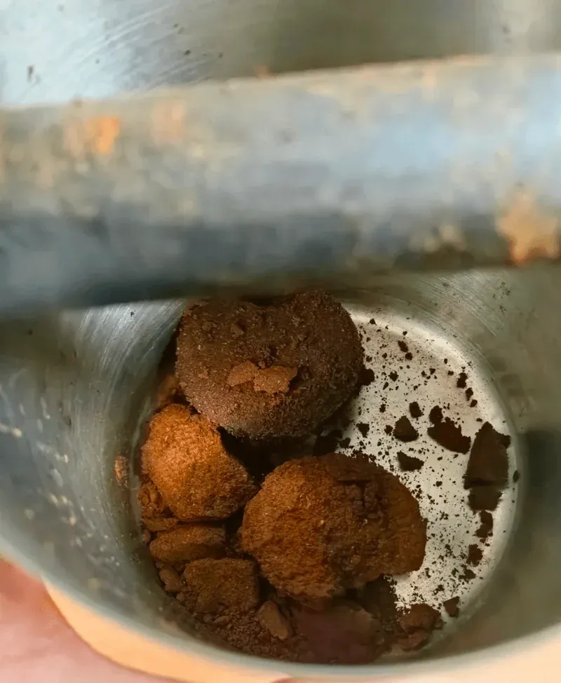 Cover soil layer in compost